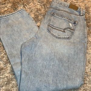American Eagle mom jeans